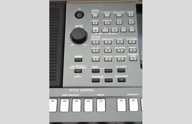 Used Yamaha PSR-S970 Keyboard - Image 3